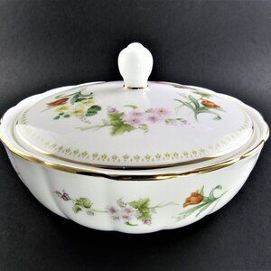 Wedgwood Bone China Sugar Powder Dish Bowl with lid Made in England
